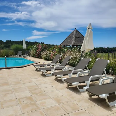 Tente Des Vallees Luxury tent Rouffignac Saint-Cernin